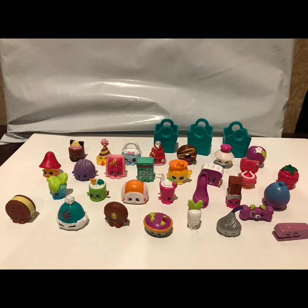 Shopkins from various seasons